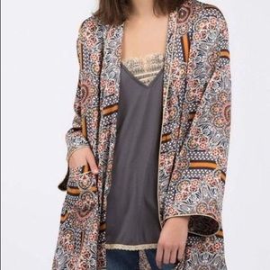 MULTI-COLOR PRINT KIMONO